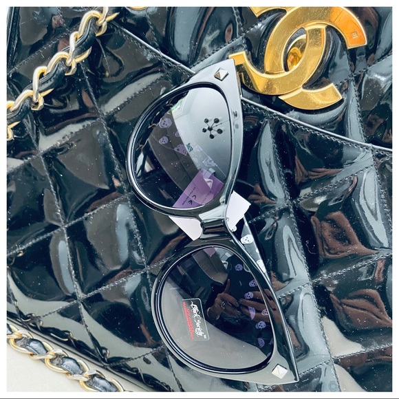 Must Have Fabulous Oversized frames Sunglasses - Picture 7 of 10